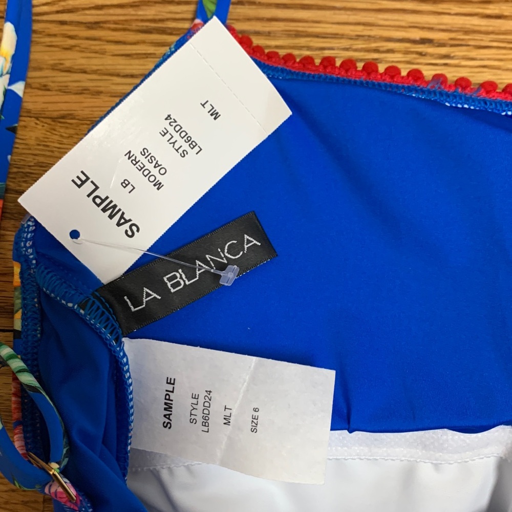 La Blanca swimsuit - blue one piece with floral print, size 6 bathing suit - Picture 6 of 8